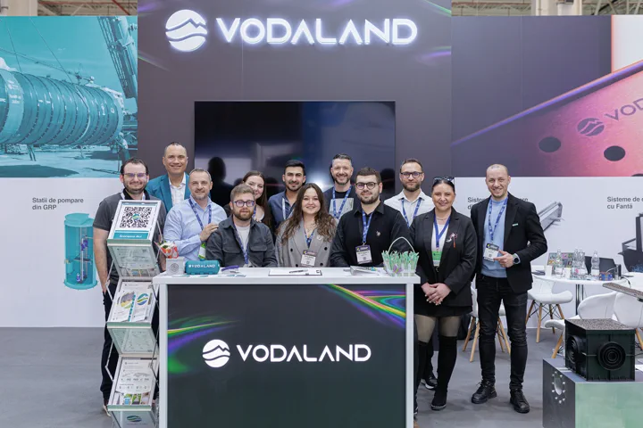 Echipa Vodaland, la stand